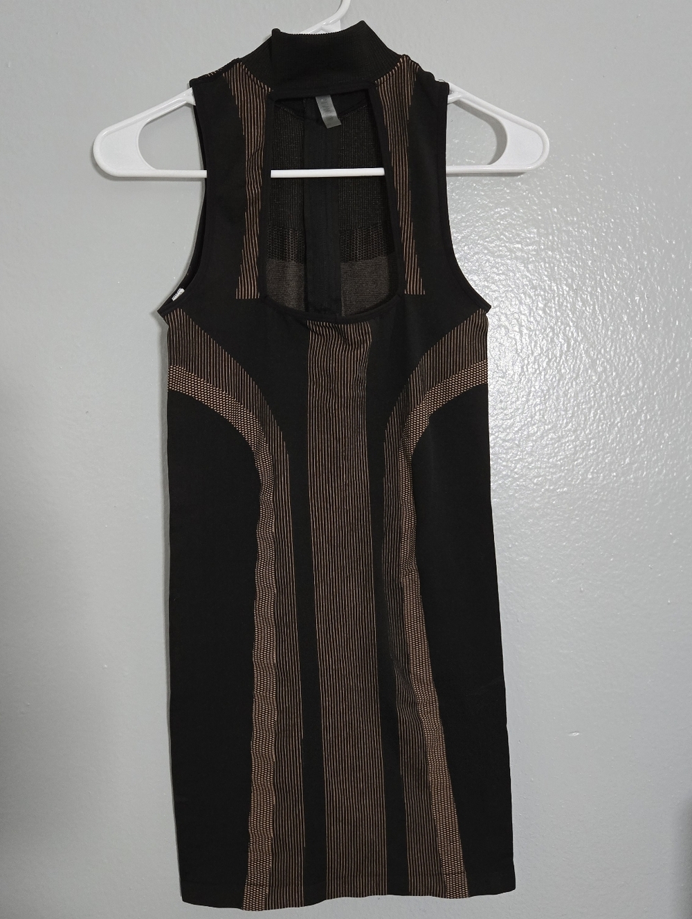 ANWND Black And Brown Dress